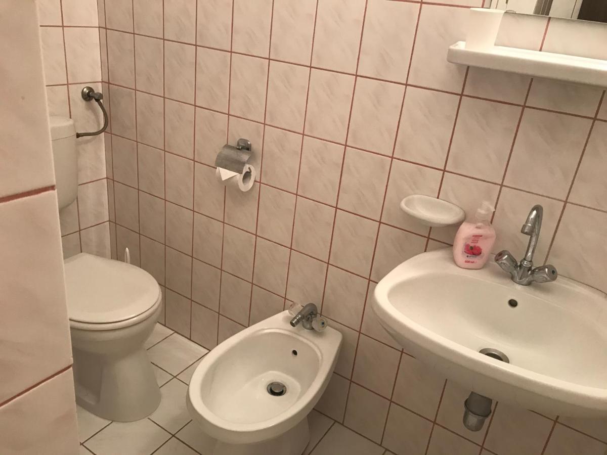 Jokai Apartmanhaz Hévíz Buitenkant foto