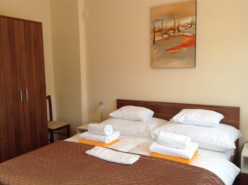 Jokai Apartmanhaz Hévíz Buitenkant foto
