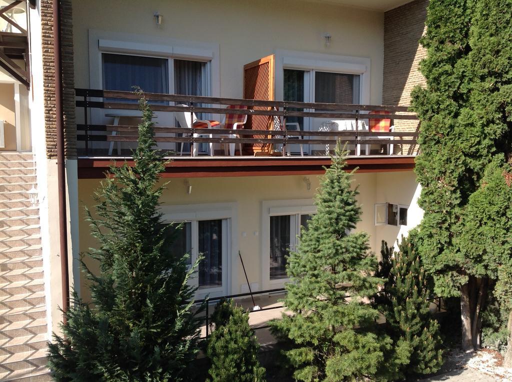 Jokai Apartmanhaz Hévíz Buitenkant foto