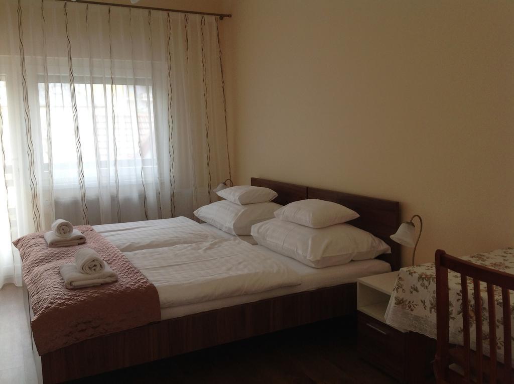 Jokai Apartmanhaz Hévíz Buitenkant foto