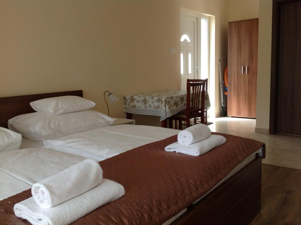 Jokai Apartmanhaz Hévíz Buitenkant foto