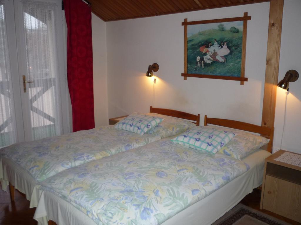 Jokai Apartmanhaz Hévíz Buitenkant foto