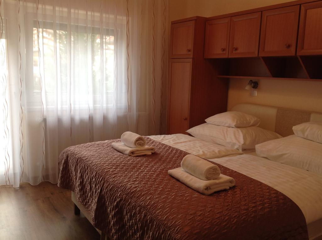 Jokai Apartmanhaz Hévíz Buitenkant foto