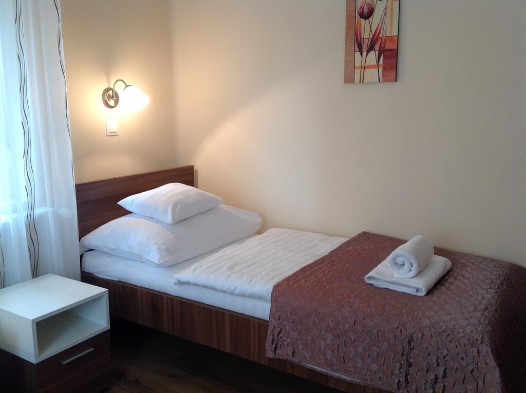 Jokai Apartmanhaz Hévíz Buitenkant foto